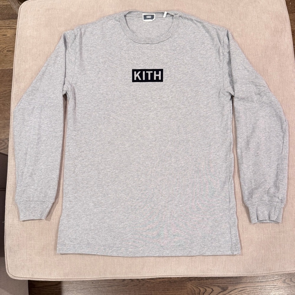Kith Box Logo Crewneck Long Sleeve Tee